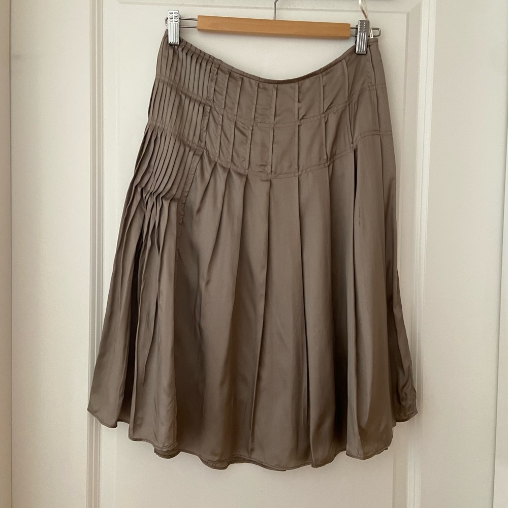 Country Road pleated satin midi skirt - Picture 10 of 10